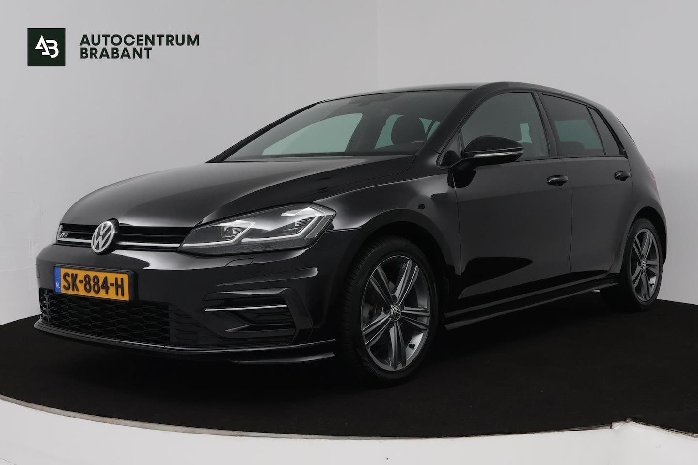 Volkswagen Golf - 1.0 TSI Highline Business R (DIGITALE COCKPIT, STOELVERWARMING, PARKEERSENSOREN, CRUISE CO - AutoWereld.nl
