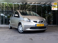 Toyota Aygo - 1.0-12V Airco/ Luxe bekleding / Rijklaarprijs