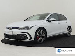 Volkswagen Golf - 1.4 eHybrid GTE 245 pk | Achteruitrijcamera | Apple Carplay Android Auto l Stoel en Stuur