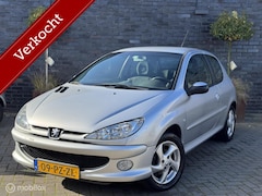 Peugeot 206 - 1.4-16V Quiksilver -AIRCO- Apk (15-07-2026) *INRUIL MOGELIJK