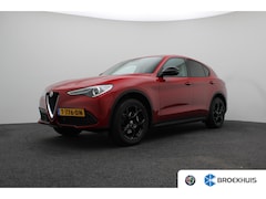 Alfa Romeo Stelvio - 2.0 T AWD Super | Achteruitrijcamera | Afdaal assistent | Airco (automatisch)