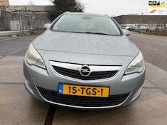 Opel Astra - Sports Toure 1.4 Turbo Cosmo