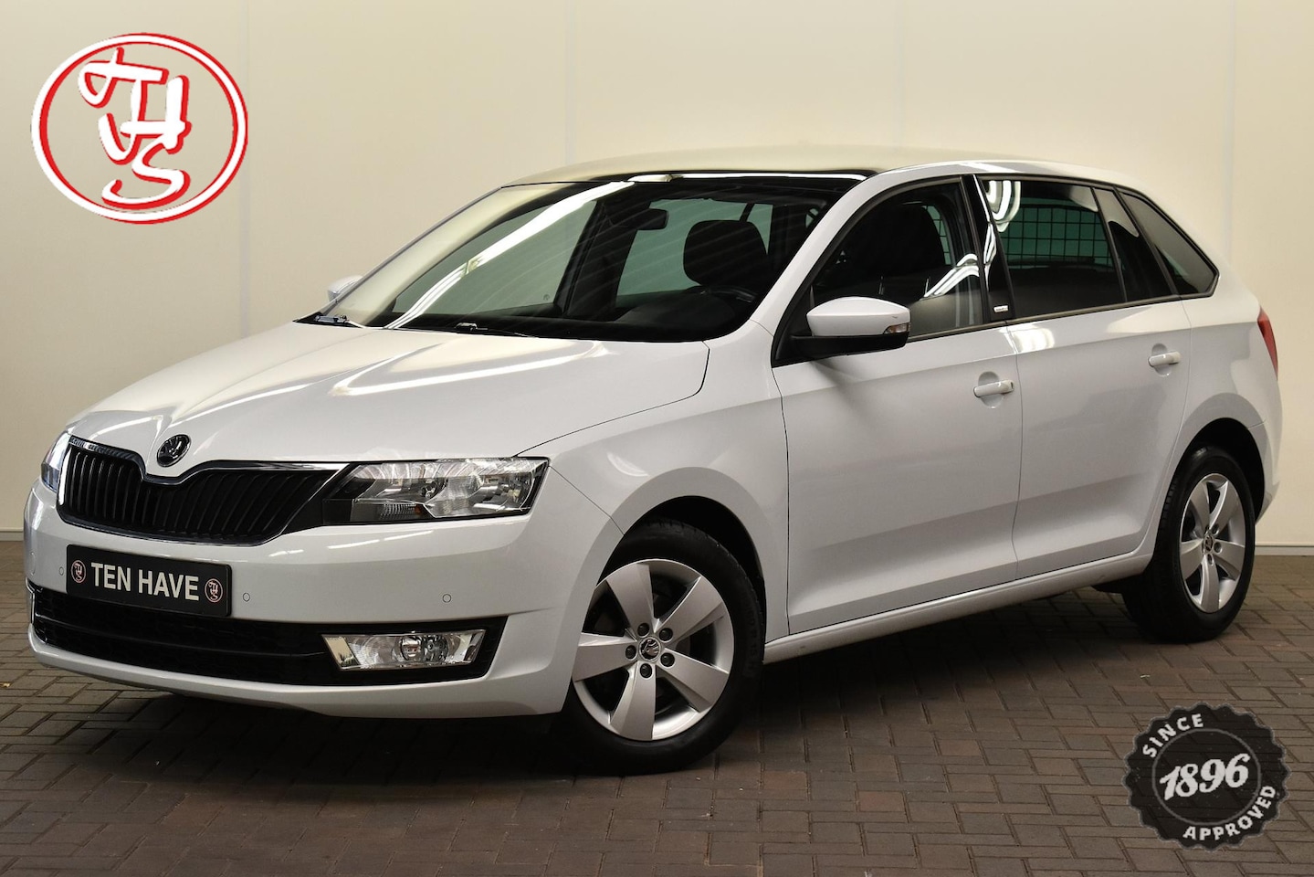Skoda Rapid Spaceback - 1.2 TSI Greentech JOY SENSOREN|STOELVERWARMING|CRUISE CONTROL|CLIMATE CONTROL|NAP - AutoWereld.nl