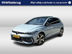 Volkswagen Golf - 1.5 eHybrid GTE / Panoramadak / IQ.Light / Dodehoeksensoren / Black Style / 18'' LMV
