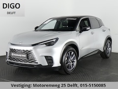 Lexus LBX - BUSINESSLINE BI-TONE GARANTIE 2035 BI-TONE PRO LINE-PACK. BSM. PDC V+A STUUR/STOEL VERWARM