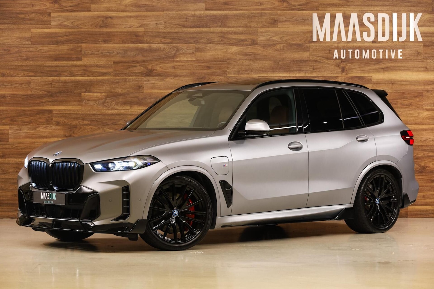 BMW X5 - xDrive50e|M Sport Pro|Individual|Frozen|Carbon|HUD|HK Audio| - AutoWereld.nl