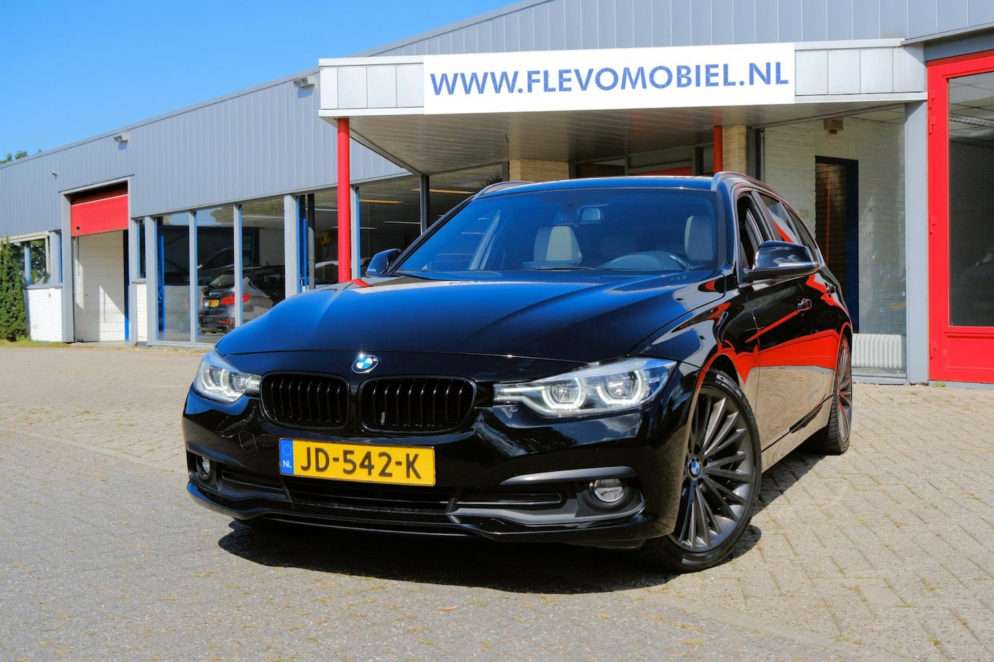 BMW 3-serie Touring - 320d EDE 163PK Corporate Aut. Pano|Leder|Sportstoelen|LMV - AutoWereld.nl