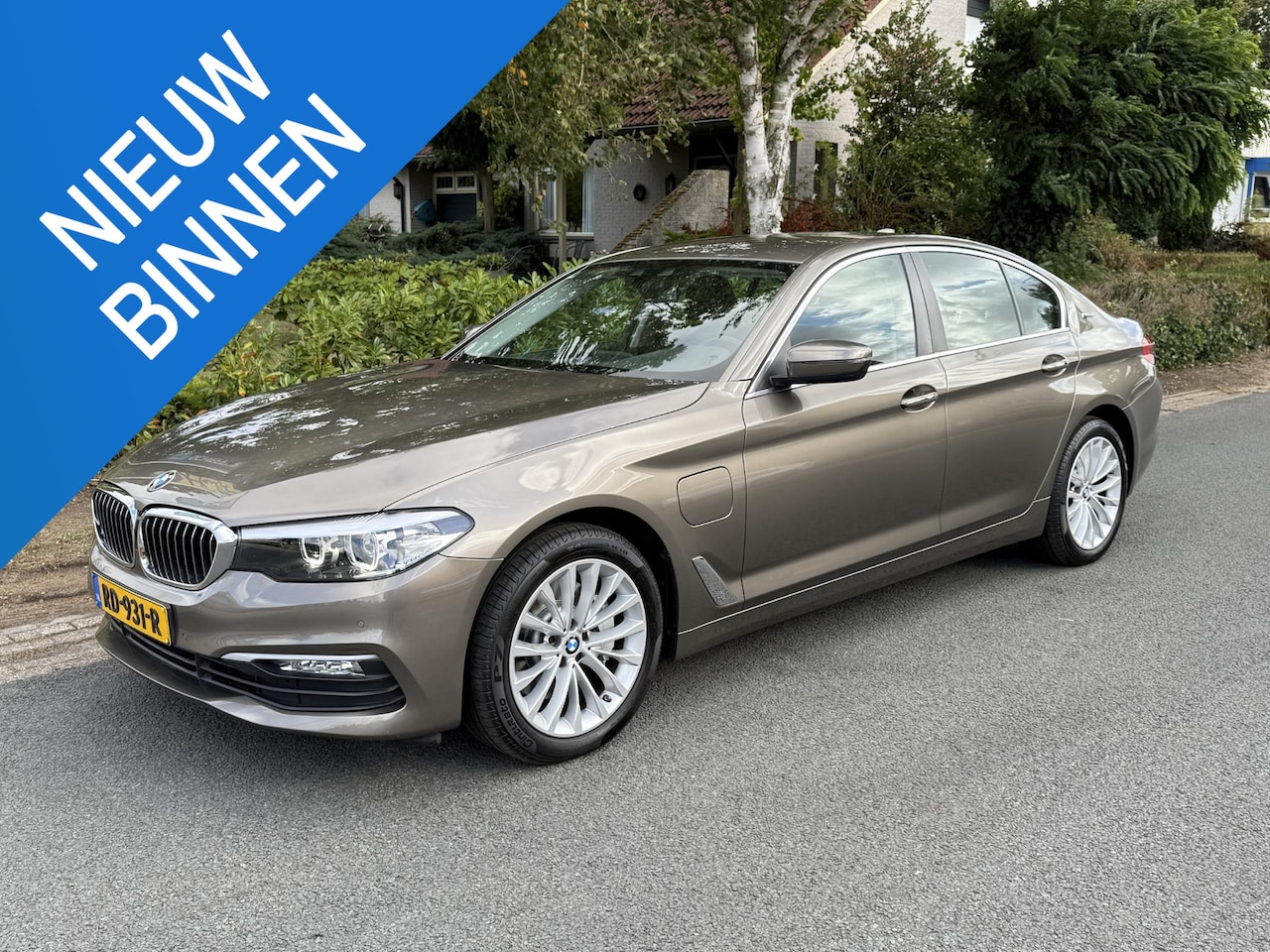 BMW 5-serie - 530e Executive 252PK Navi•Trekhaak - AutoWereld.nl
