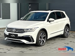 Volkswagen Tiguan - 1.4 TSI eHybrid R-Line 245pk PANO LEER IQ LIGHT TREKHAAK 20"