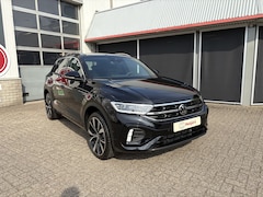 Volkswagen T-Roc - 1.5 TSI R-Line Edition camera trekhaak 19 inch velgen