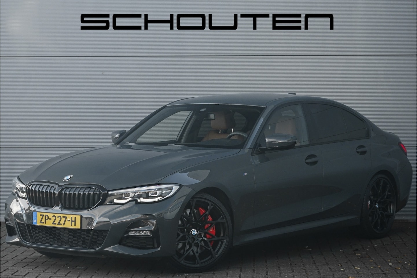 BMW 3-serie - 330i M-Sport Shadow M-Performance H/K Leder Stoelverw 20" - AutoWereld.nl