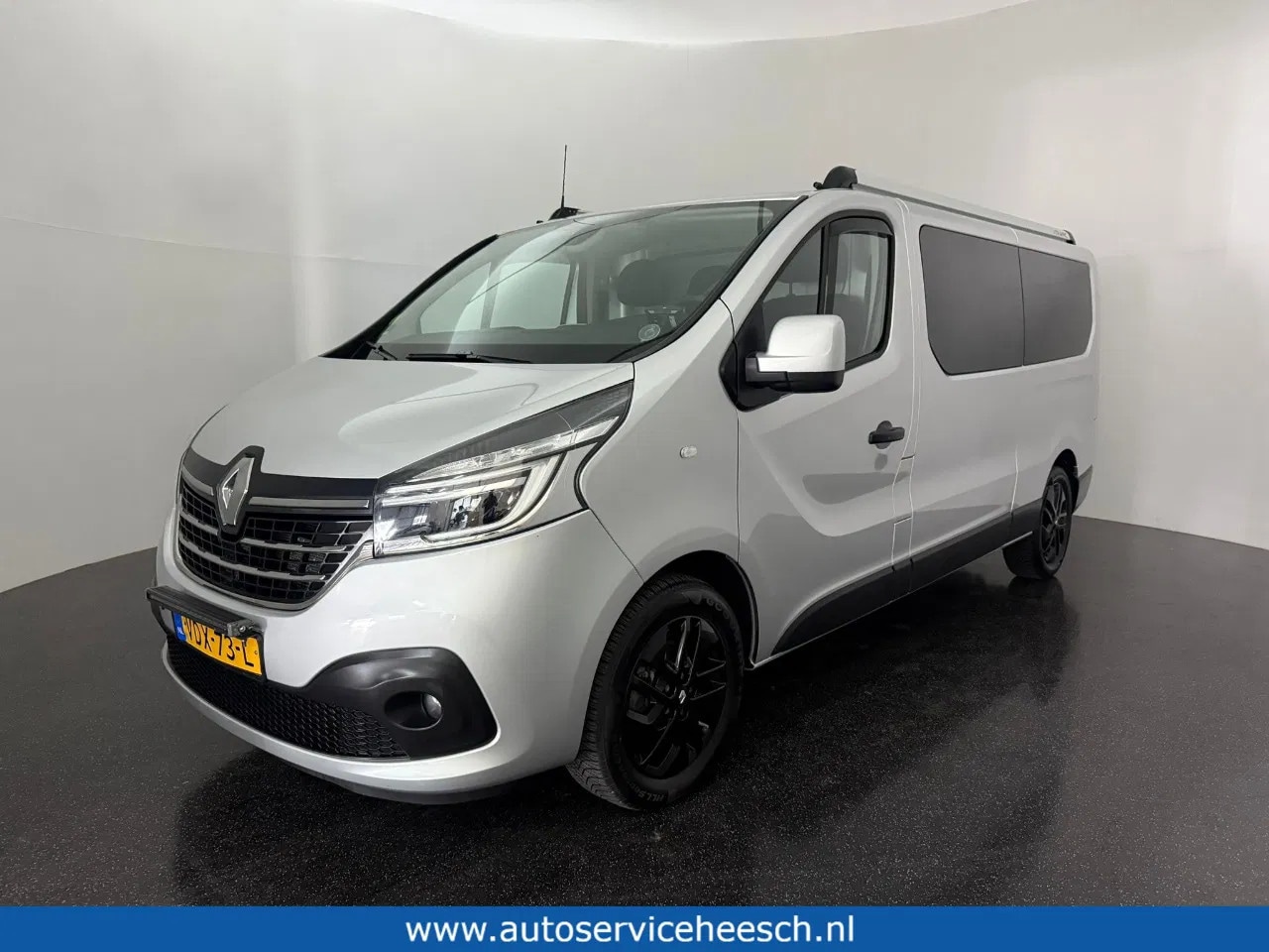Renault Trafic - 2.0 dCi 146PK L2H1 l AIRCO l NAVI l CAMERA l TREKHAAK - AutoWereld.nl