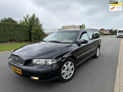 Volvo V70 - 2.4 T Geartr. C.L. AIRCO/LEER/APK/AUTOMAAT