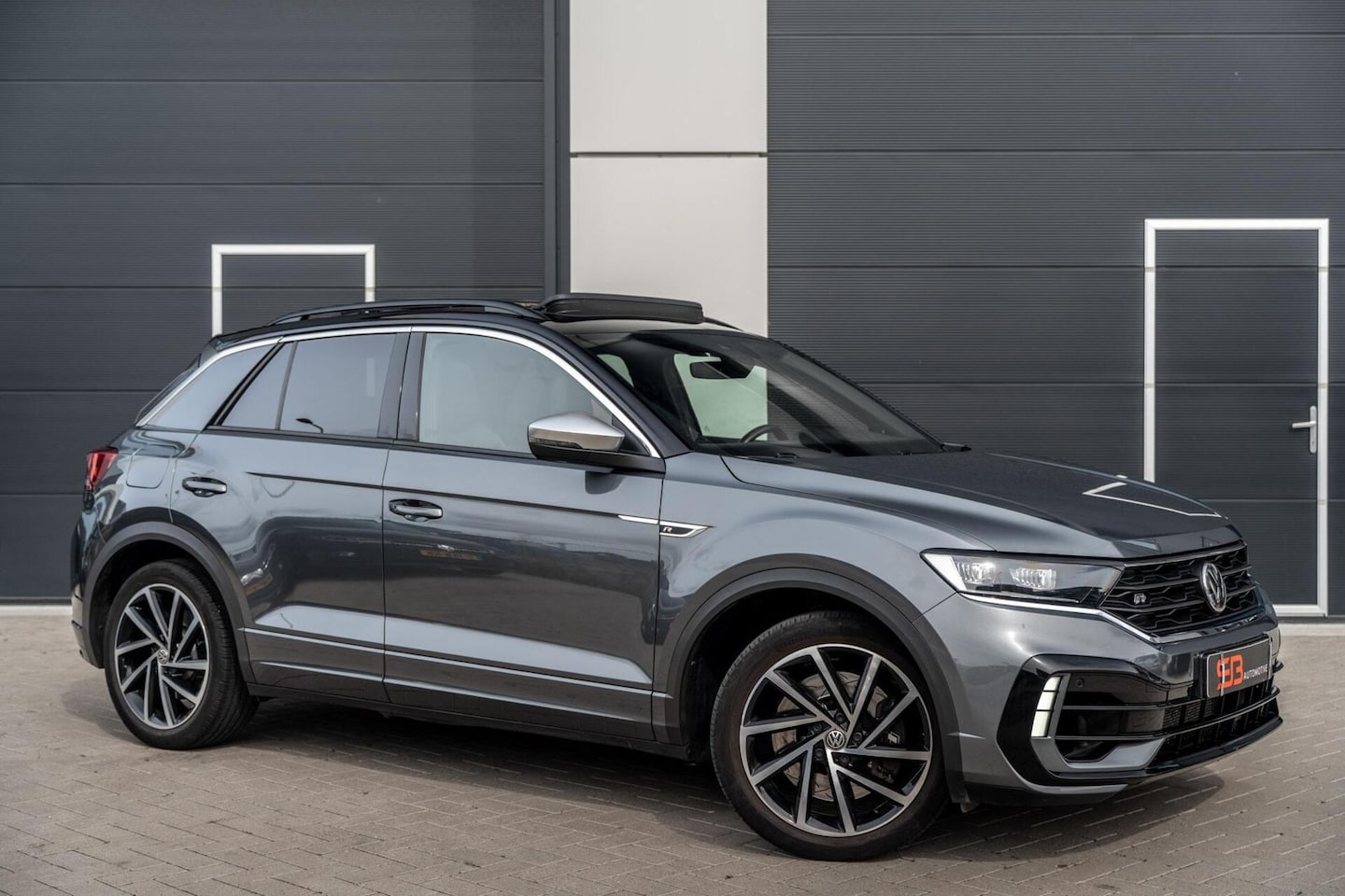 Volkswagen T-Roc - 2.0 TSI 4Motion R 300PK CAMERA|PANO|FULL! - AutoWereld.nl