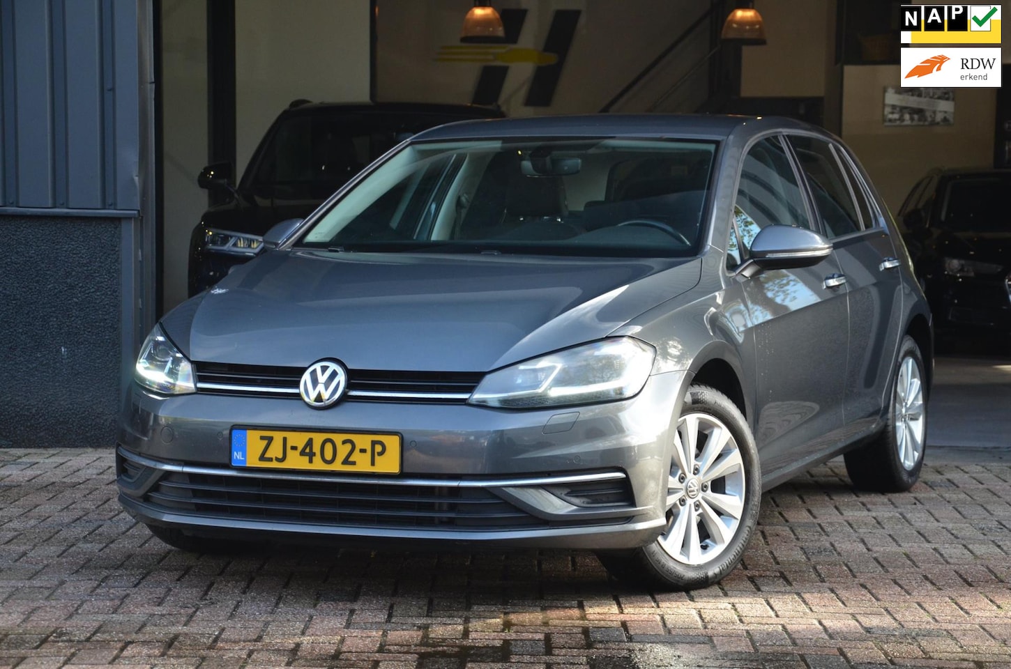 Volkswagen Golf - 1.4 TSI Comfortline Stoelverw.|LED|Facelift - AutoWereld.nl