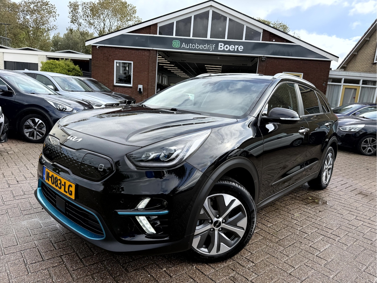 Kia e-Niro - DynamicPlusLine 64 kWh Fase 3, Schuif-/kanteldak, Navi, Camera - AutoWereld.nl