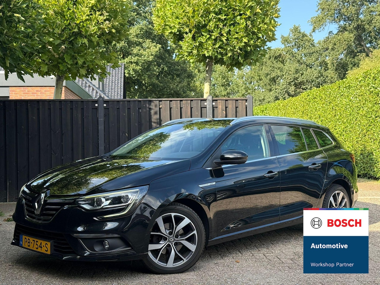 Renault Mégane Estate - 1.5 dCi Bose trekhaak automaat - AutoWereld.nl