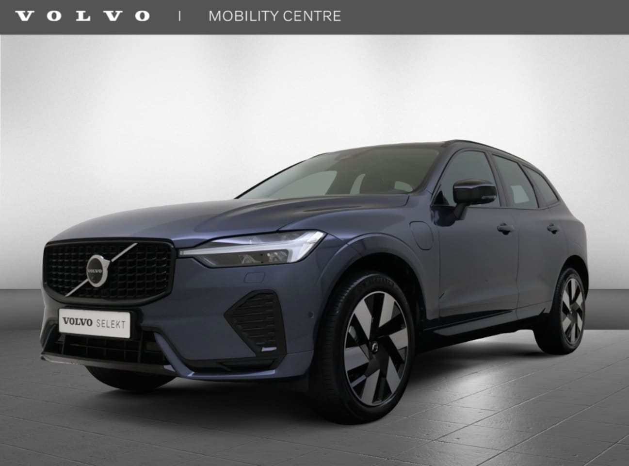 Volvo XC60 - T6 AWD Ultra Dark | Trekhaak | Panoramadak | 360° Camera | - AutoWereld.nl