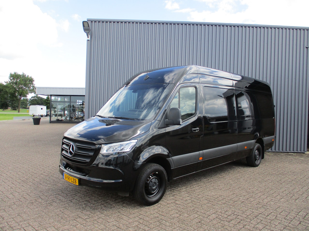 Mercedes-Benz Sprinter - 319 CDI 190 PK L3H2 Automaat Led Trekhaak - AutoWereld.nl