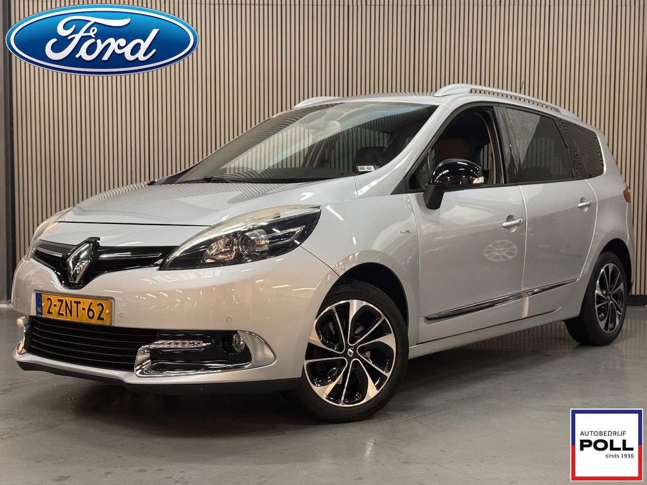 Renault Grand Scénic - 1.2 TCe Bose 7-pers. Half Leer Navi Camera Trekhaak Privacy Glass Dealeronderhouden - AutoWereld.nl