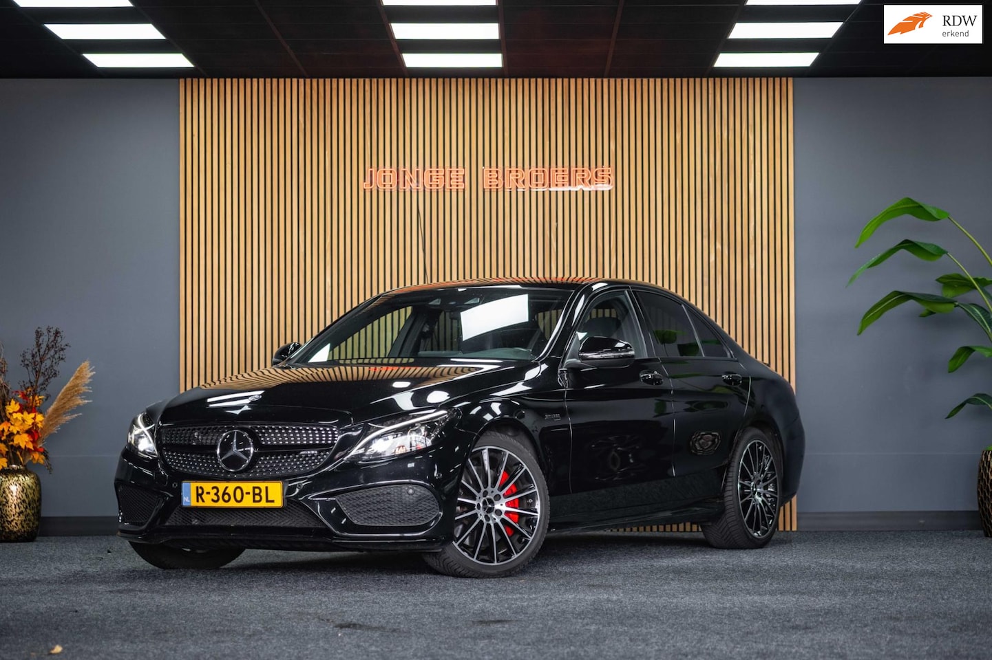 Mercedes-Benz C-klasse - AMG 43 4MATIC |Burmester|Pano|Acc - AutoWereld.nl