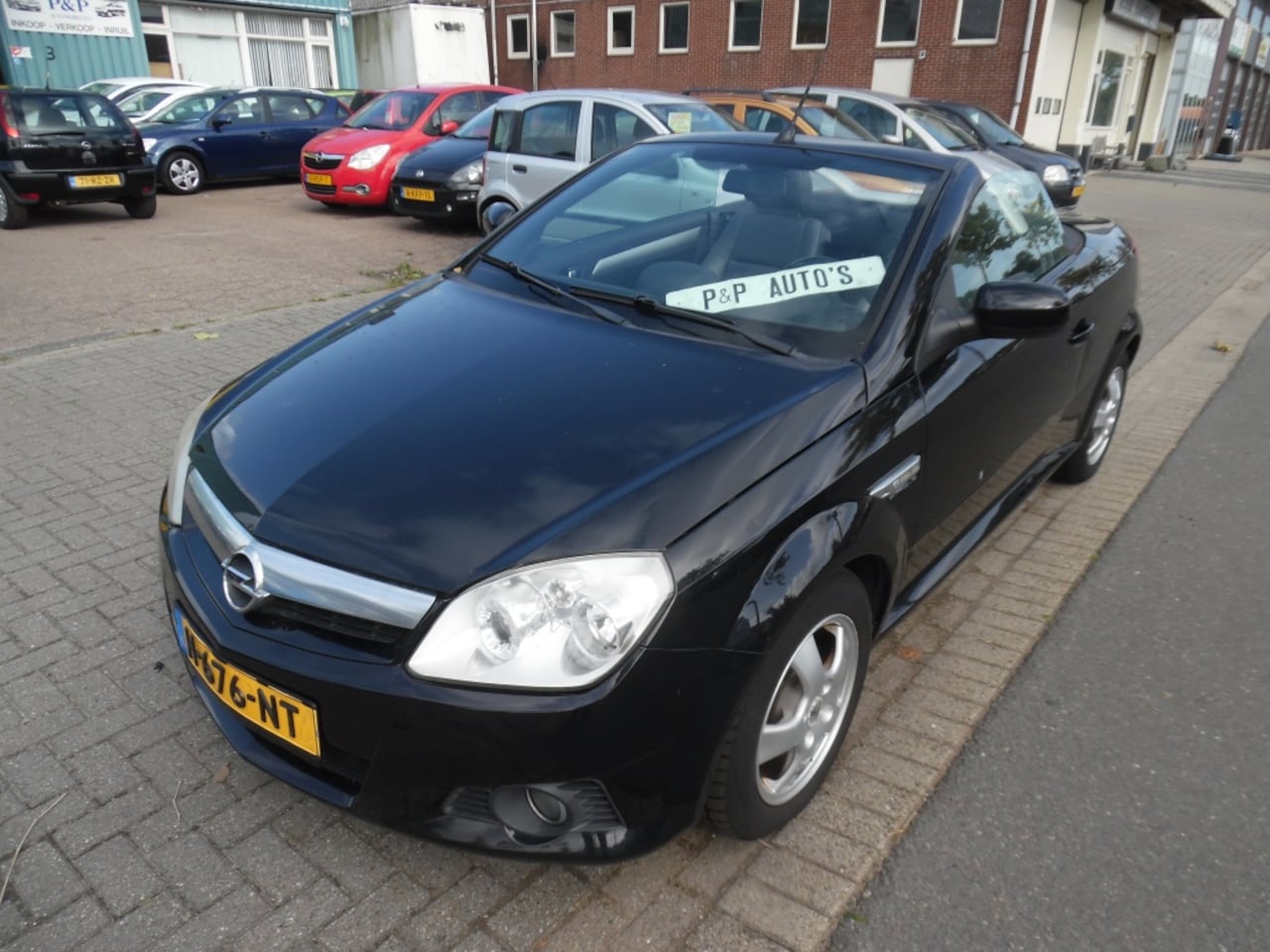 Opel Tigra TwinTop - 1.4-16V Rhythm 1.4-16V Rhythm - AutoWereld.nl