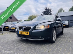 Volvo S40 - 1.8 Momentum LM / Clima / Trekhaak / APK 08-2026