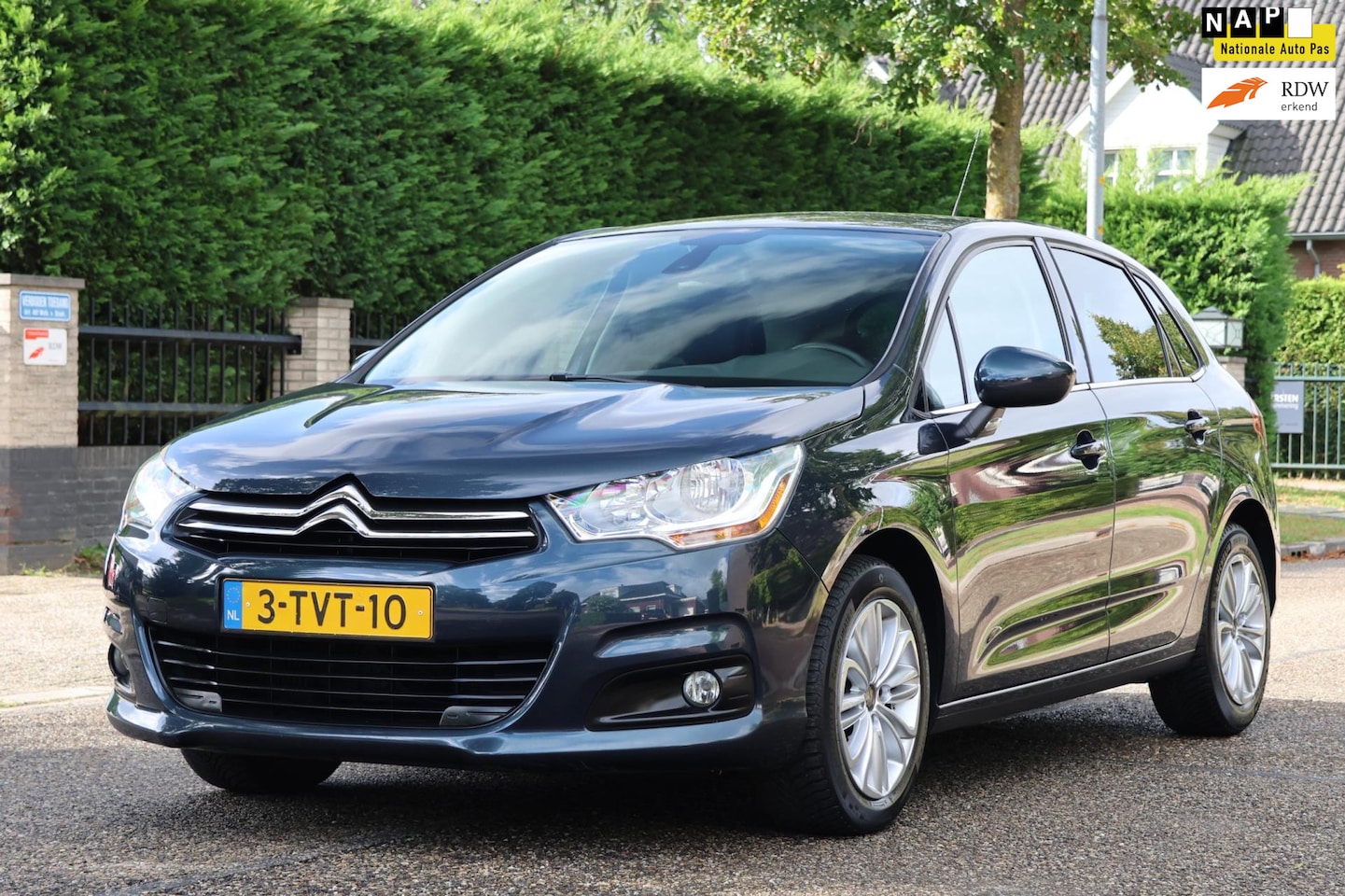 Citroën C4 - 1.2 PureTech Exclusive | CLIMA | CRUISE | TREKHAAK | NAP | MOOIE GOED ONDERHOUDEN AUTO | - AutoWereld.nl