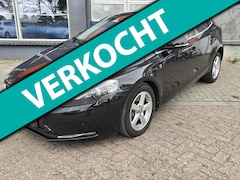 Volvo V40 - 2.0 D4 Ocean Race Business PANO/LEER/ELEK STOELEN/LINE ASSIST