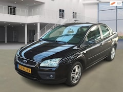 Ford Focus - 1.6-16V Ghia AUTOMAAT CRUISE 2 X SLEUTELS