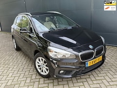 BMW 2-serie Active Tourer - 218i Executive/Navi/Airco/bleutooth/achteruitcamera/panaroma/trekhaak