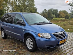 Chrysler Town and Country - VOYAGER 3.8 motor Automaat 7 personen 6 clinder leerbekeleding stoelverwarming airco cruis