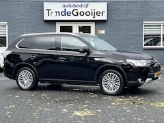 Mitsubishi Outlander - 2.0 PHEV Business Edition X-Line | CAMERA | AFN. TREKHAAK | 18" | NL-AUTO |