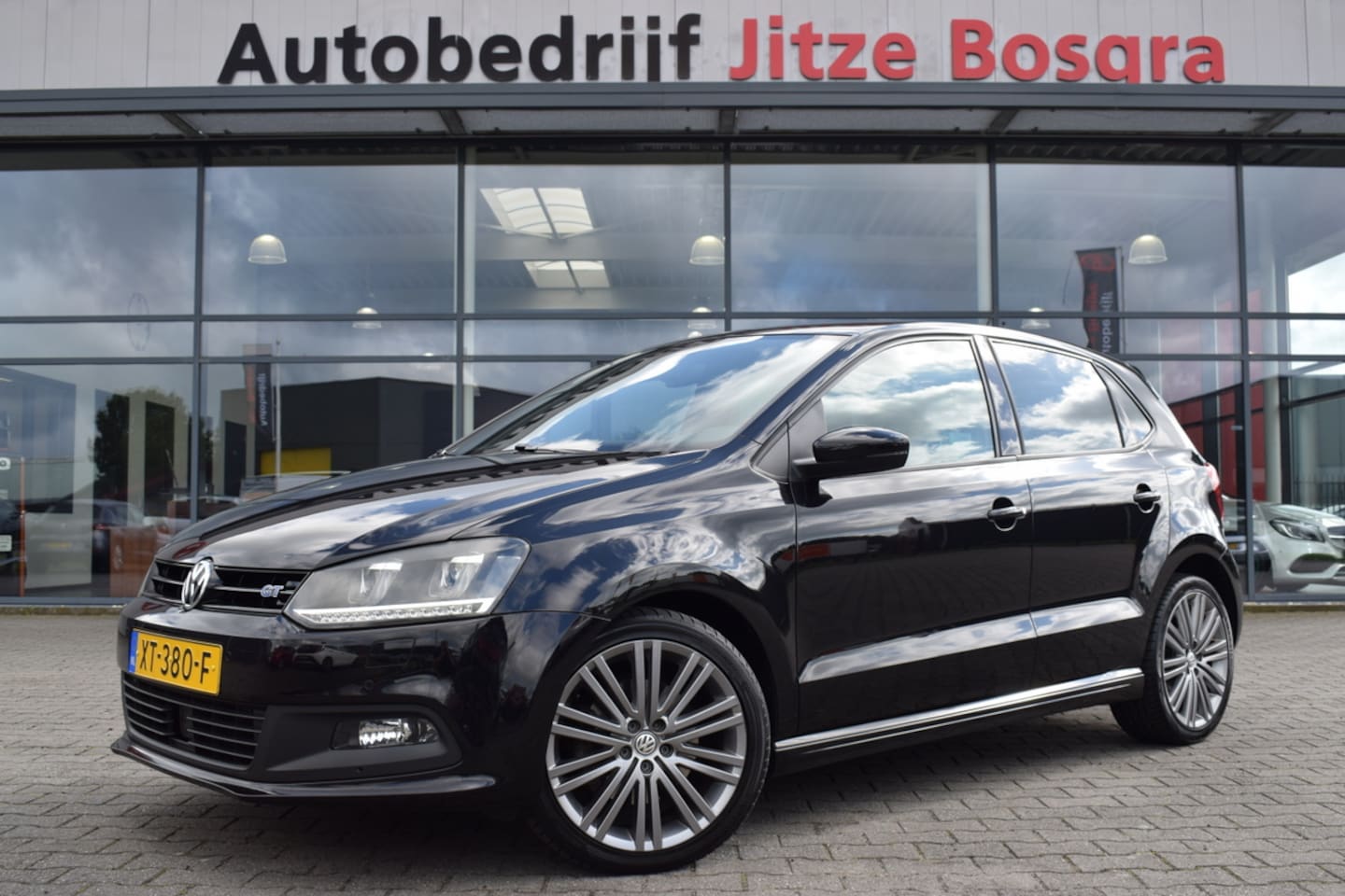Volkswagen Polo - 1.4 TSi 150pk BlueGT ECC | Full Map Navi | Stoelverwarming | 17 Inch LMV | Sportstoelen | - AutoWereld.nl