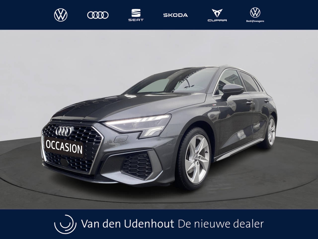 Audi A3 Sportback - 35 TFSI 150pk Automaat S edition / Panoramadak / Matrix LED / Sfeerverlichting - AutoWereld.nl