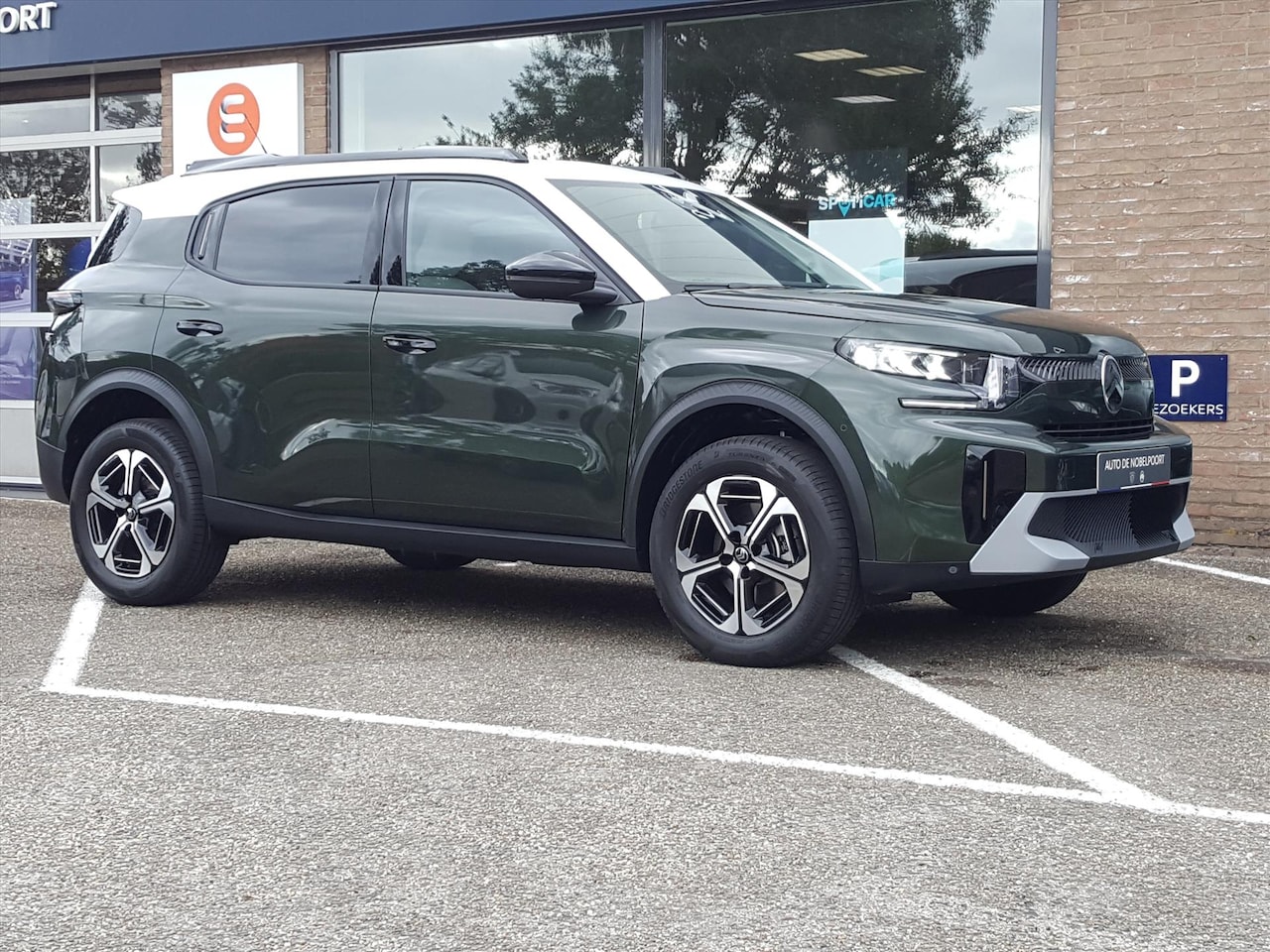 Citroën C3 Aircross - Hybrid 145pk e-DCS Max Navigatie | Apple Carplay & Android Auto | Achteruitrijcamera | Dod - AutoWereld.nl