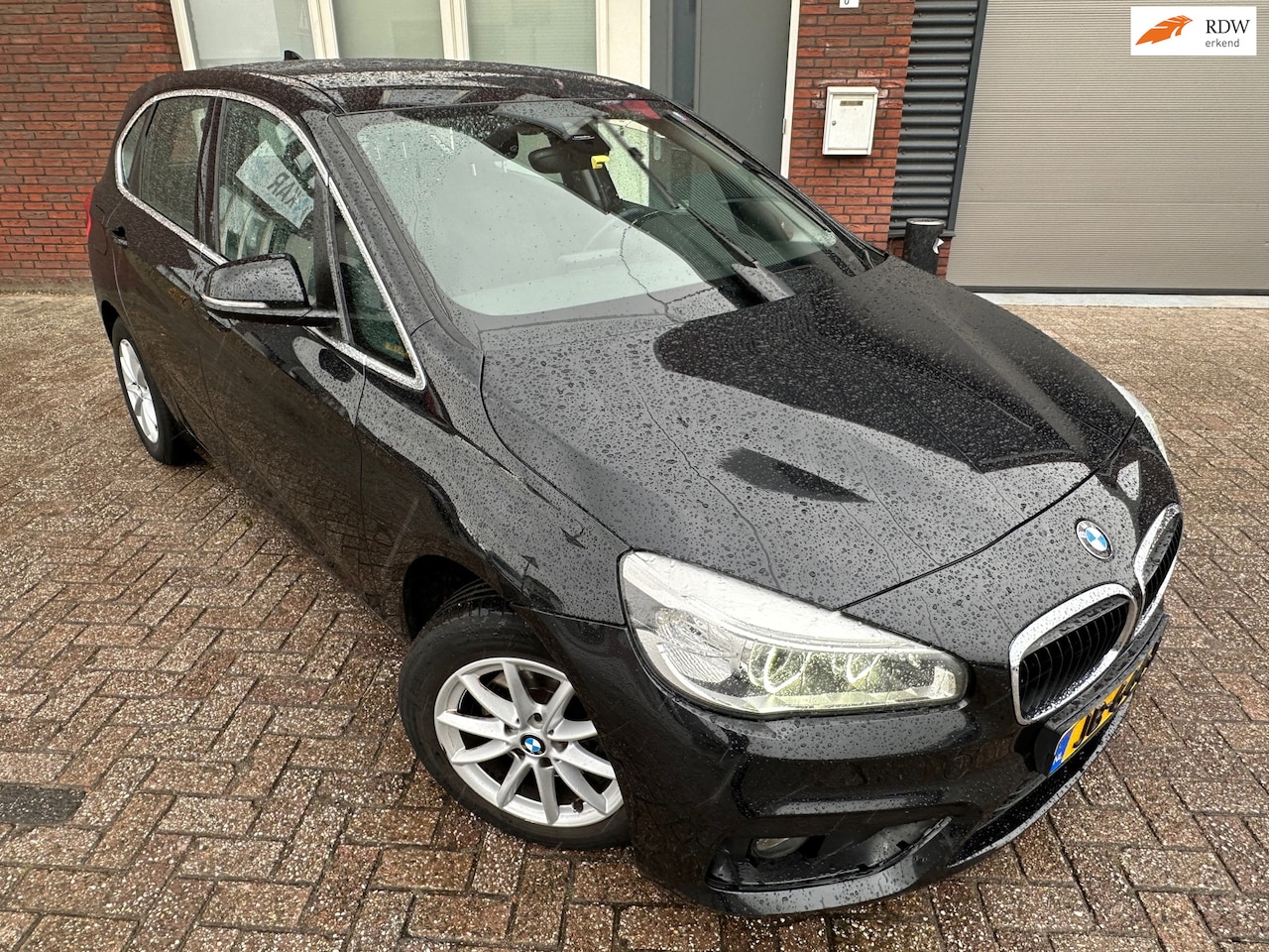 BMW 2-serie Active Tourer - 218d Corporate Lease Essential / Navi / PDC / Clima / NAP / AUT - AutoWereld.nl