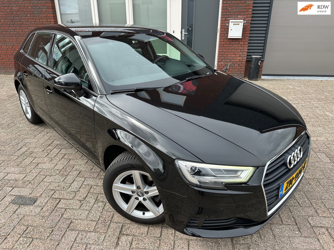 Audi A3 Sportback - 30 TFSI Pro Line / Leder / Navi / PDC / Clima / Cruise / AUT - AutoWereld.nl