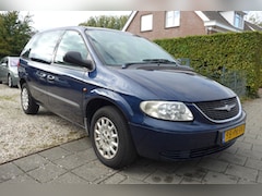 Chrysler Voyager - 3.3i V6 SE Luxe