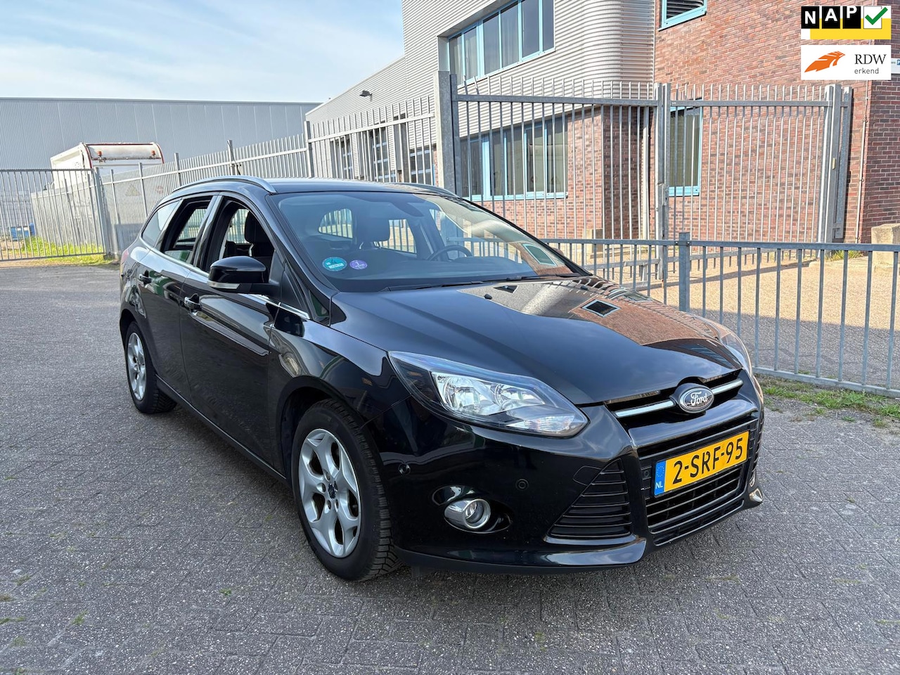 Ford Focus Wagon - 1.0 EcoBoost Edition Plus|KEYLESS|CRUISE|PDC| - AutoWereld.nl