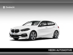 BMW 1-serie - 118i Business Edition | Sport Line | 17" | Camera | Hifi | Stoelverwarming
