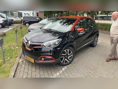 Renault Captur - 1.2 TCe Dynamique AUTOMAAT | STOELVERWARMING | SENSOREN | 17INCH LICHTMETAAL |