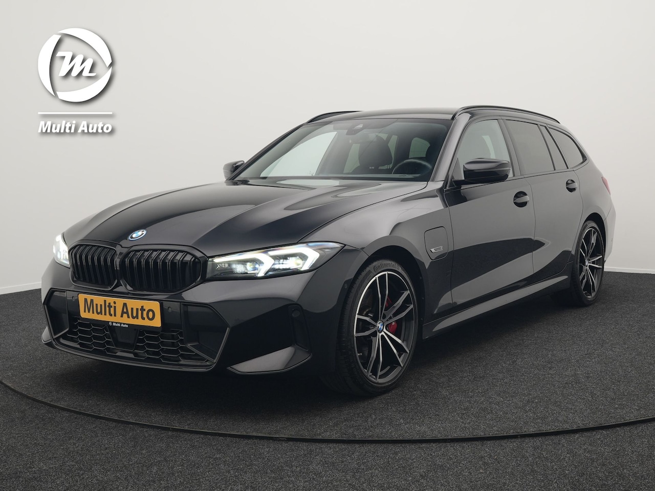 BMW 3-serie Touring - 330e M Sport Facelift Model Plug In Hybrid 292pk Dealer O.H PHEV | Widescreen Navi | Adapt - AutoWereld.nl