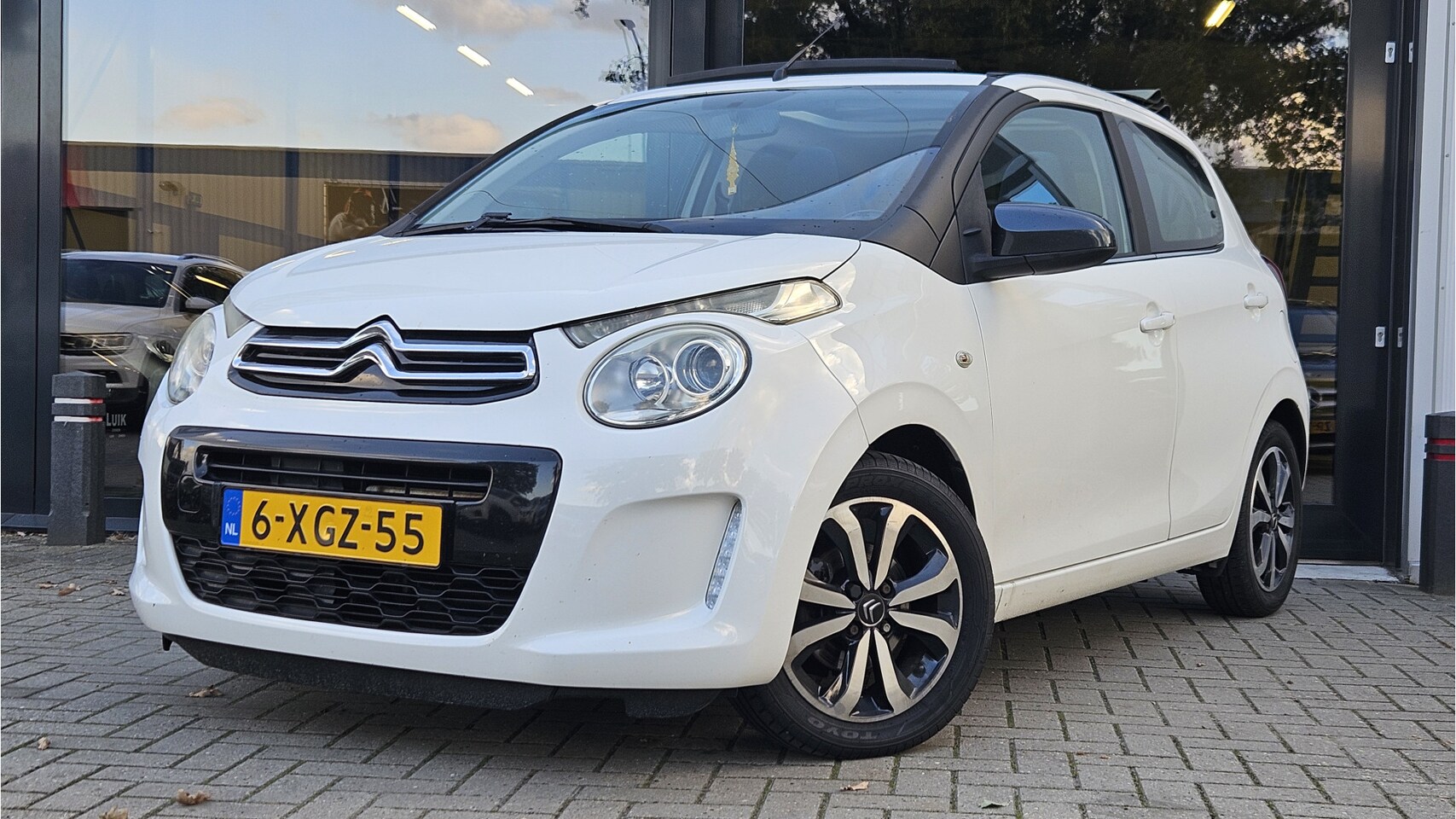 Citroën C1 - 1.0 e-VTi Airscape Shine + OPEN DAK + CAMERA + LM VELGEN + AIRCO - AutoWereld.nl