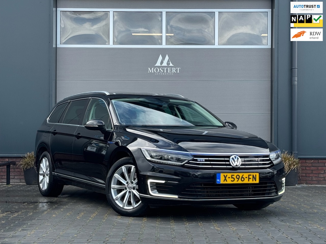 Volkswagen Passat Variant - 1.4 TSI/218pk GTE Highline|2018|Leder|Trekhaak|Virtual-cockpit|Stoelverw.|Car-Play|Ergo st - AutoWereld.nl