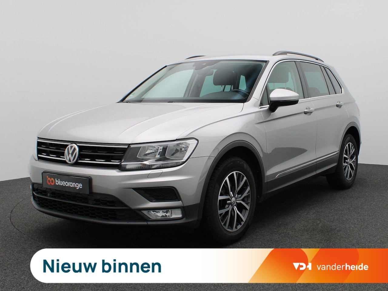 Volkswagen Tiguan - 1.4 TSI ACT Highline 150PK DSG Trekhaak, elektrische inklapbare spiegels, Stoelverwarming, - AutoWereld.nl