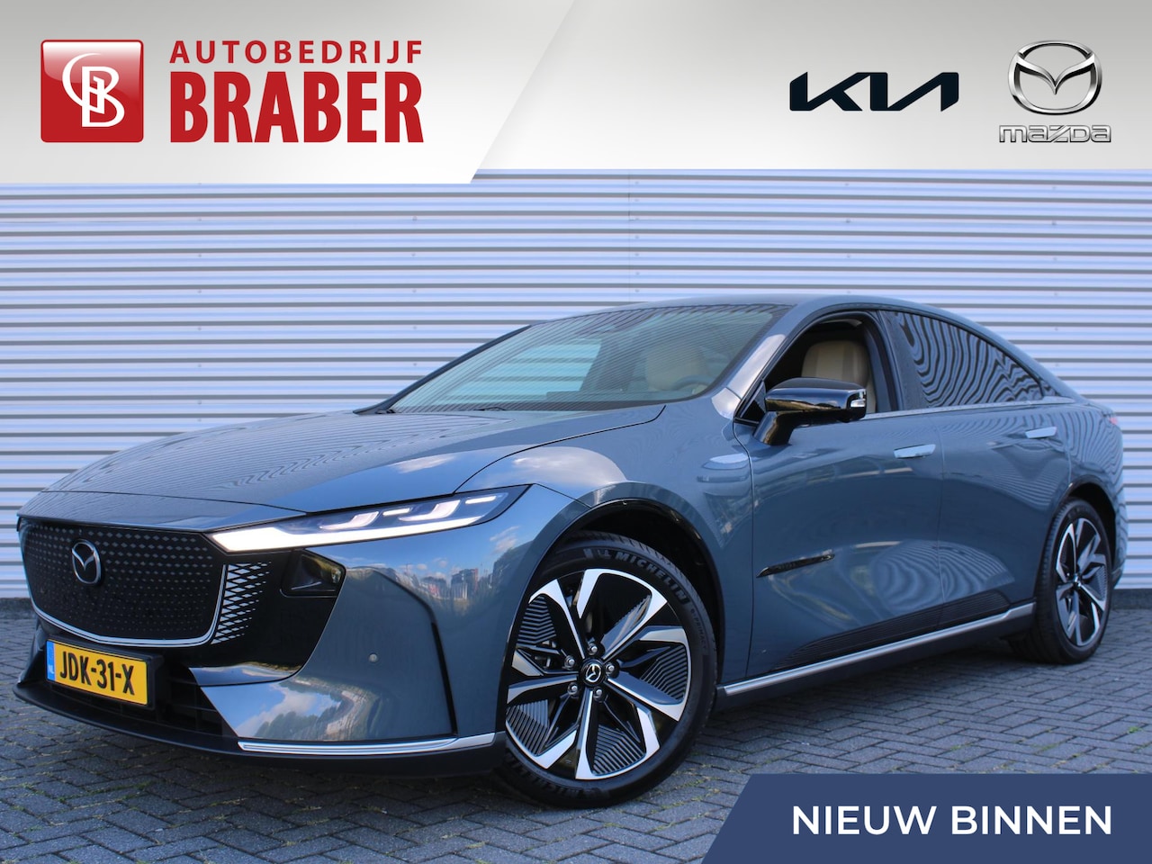 Mazda 6e - Takumi 68.8 kWh | Stuur-/stoelverwarming + ventilatie | Pano | Camera rondom | Elek. stoel - AutoWereld.nl