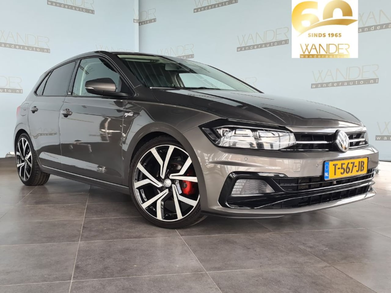 Volkswagen Polo - 1.0 TSI United. met R-Line aanpassingen! /Digitaal dashboard/Draadloze telefoonoplader/App - AutoWereld.nl
