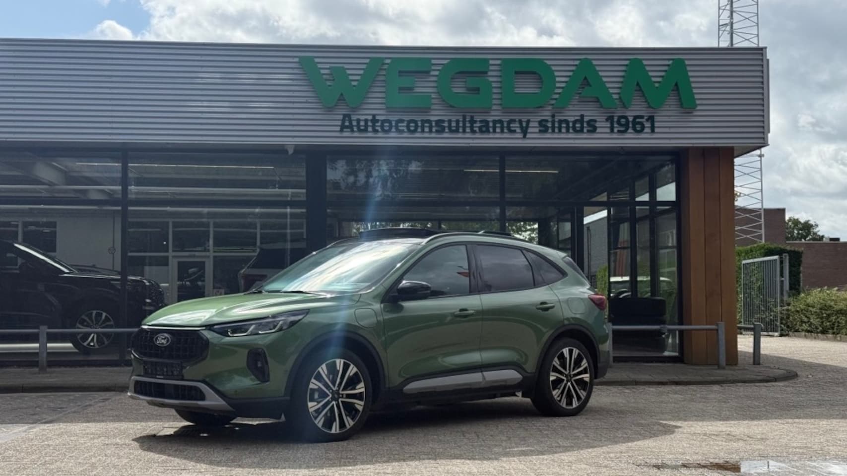 Ford Kuga - 2.5 PHEV ACTIVE X / FULL OPTIONS / 20inch - AutoWereld.nl