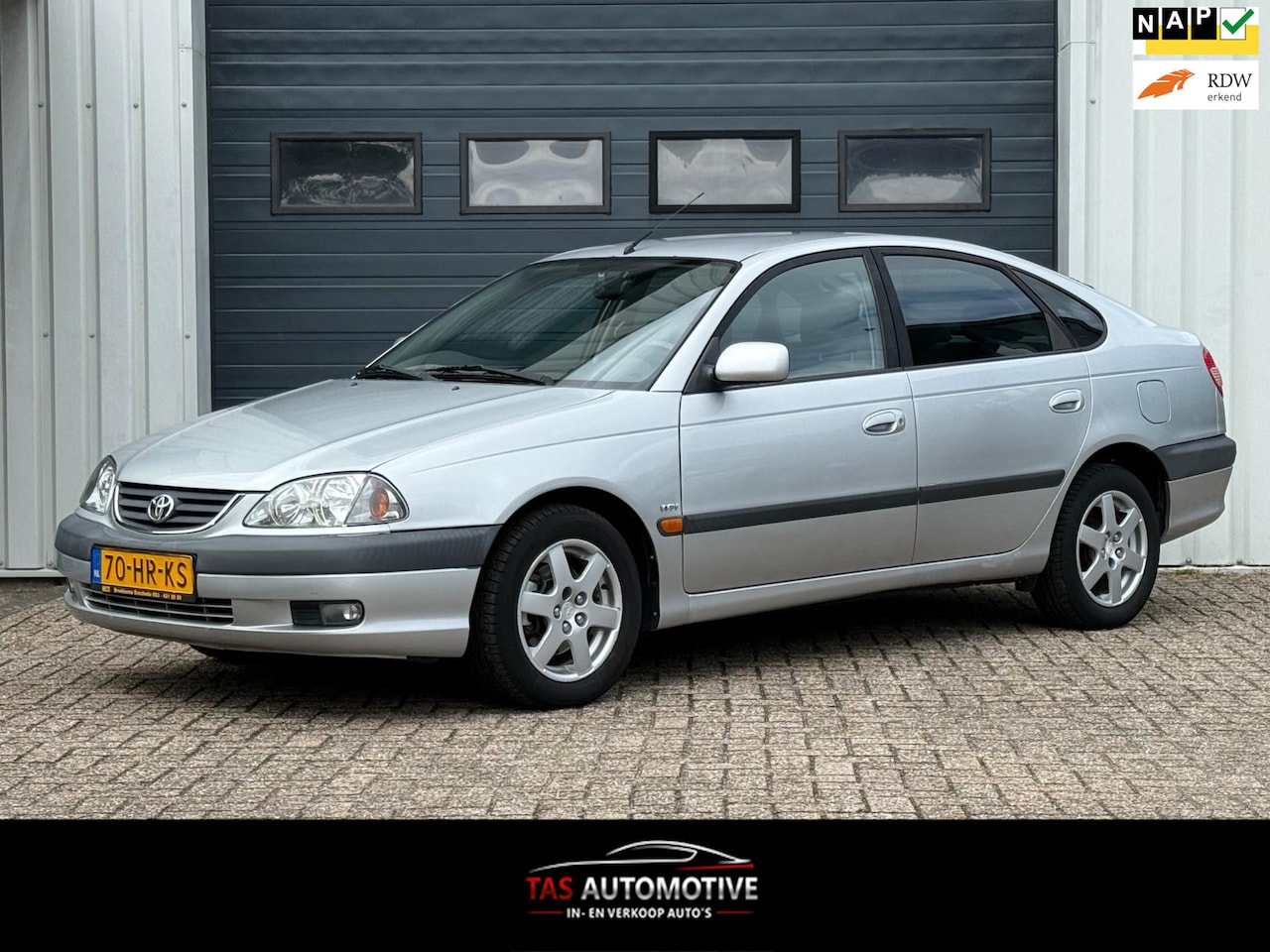 Toyota Avensis - 1.8-16V Linea Sol AIRCO / STUURBEKRACHTIGING - AutoWereld.nl